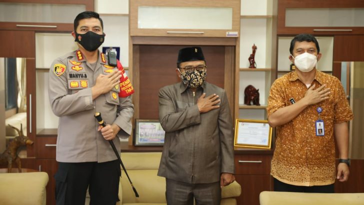 Tingkatkan Silaturahmi, Kapolresta Tangerang Kunjungi Ketua DPRD