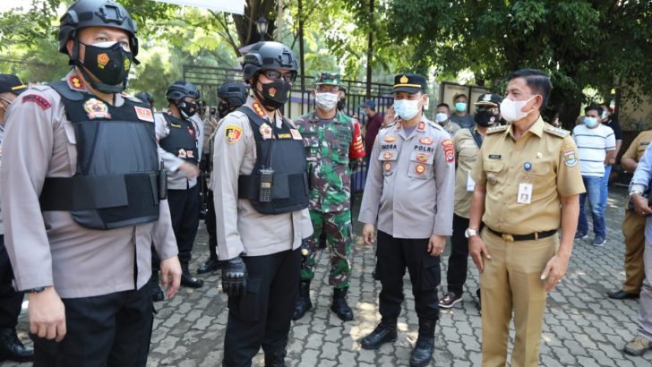Kapolresta Tangerang Pimpin Tim Pendekar Raksa Amankan Pilkades PAW di 2 Desa, Pastikan Jaminan Keamanan dan Pelaksanaan Prokes