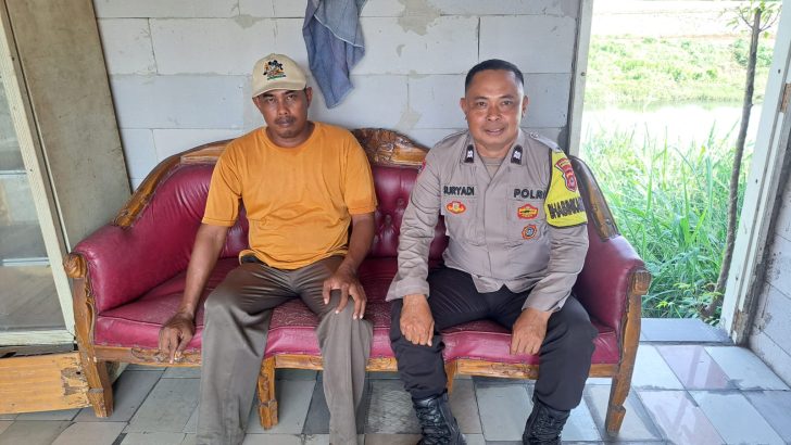 Bhabinkamtibmas Kunjungi Warga Masyarakat Rw 02 Desa Kosambi Sampaikan Pesan Kamtibmas 