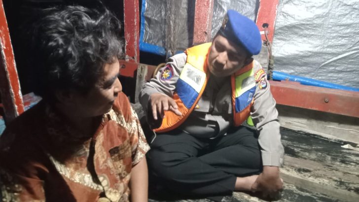 Patroli Di Wilayah Perairan Lontar Banten Oleh Personel Sat Polairud Polresta Tangerang
