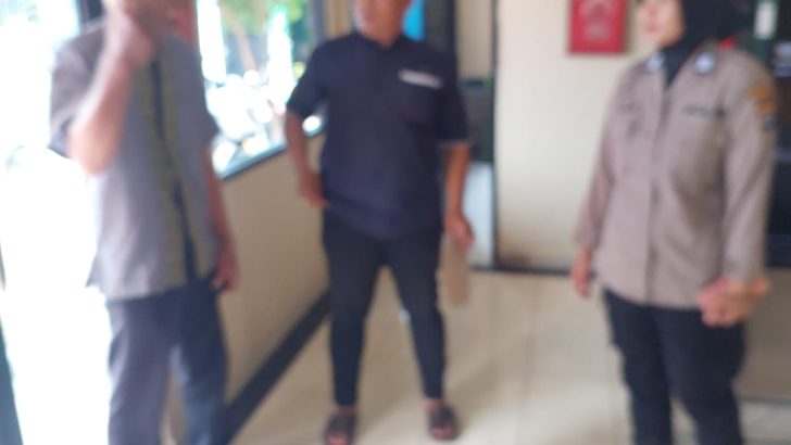 Sambang Ke Kantor Desa Parahu, Polwan Satbinmas Polresta Tangerang Brigadir Irza Sampaikan Pesan Kamtibmas