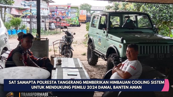 Patroli Barcode Di sekitaran Ecopolis Citra Raya Kab. Tangerang dilaksanakan oleh Anggota Turjawali Sat Samapta Polresta Tangerang memberikan pesan kamtibmas Kepada Masyarakat.