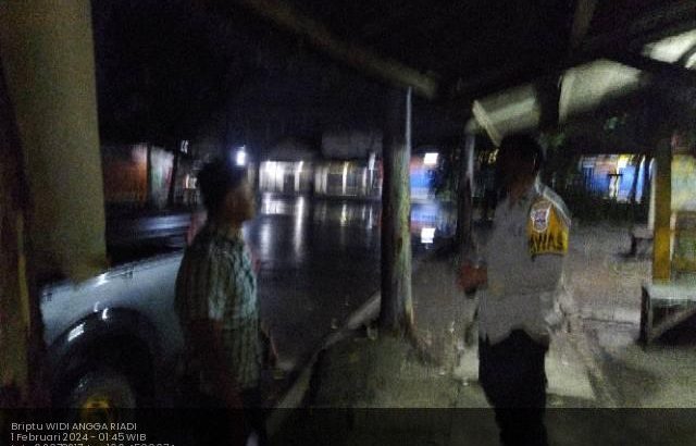 Pawas Polsek Balaraja Pimpin Patroli Barcode dan Patroli Mobile secara Rutin dan Dialogis Ciptakan Kondusifitas Warga masyarakat
