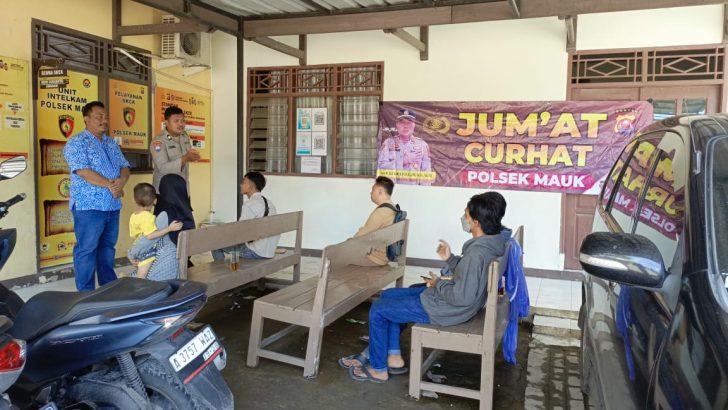 Jumat Curhat Dilaksanakan Di Polsek Mauk Untuk Mendengarkan Keluhan Masyarakat