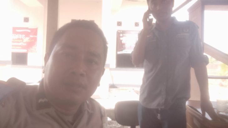 Upaya pendekatkan diri kepada masyarakat, Polsek Kresek kunjungi warga di Desa dalam rangka Program Polisi RW.