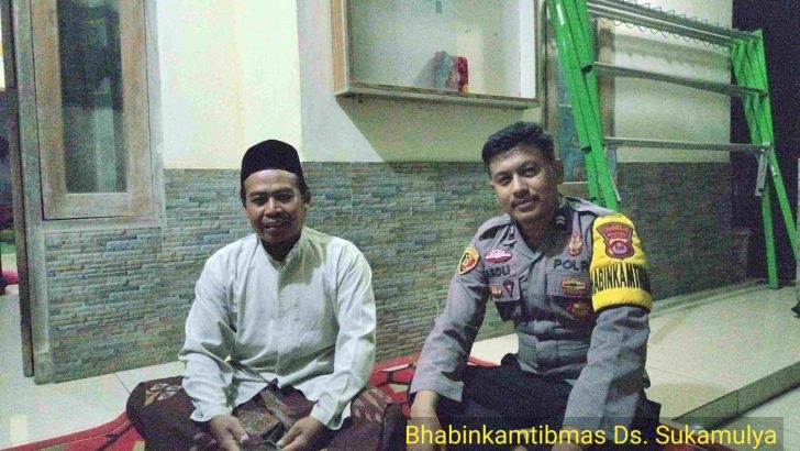 Briptu Ardly Restiyan Babinkamtibmas Desa Sukamulya, Polsek Balaraja Polresta Tangerang giat Sambang Dor To Dor Warga Binaan.