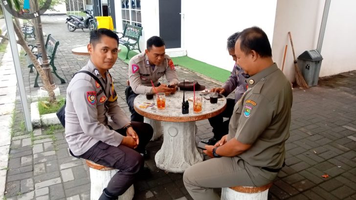 Bhabinkamtibmas Polsek Mauk Polresta Tangerang Giat Sambang dan Preemtif Warga Binaan Desa Tegal Kunir Kidul