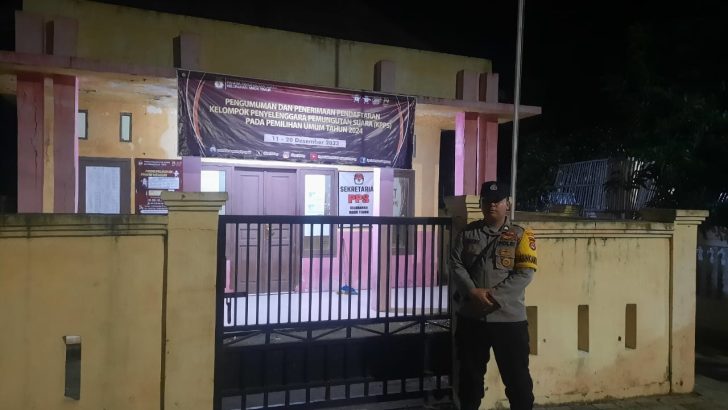 Personil Polsek Mauk Laksanakan Patroli Malam dan Cek PPS Kel. Mauk Timur