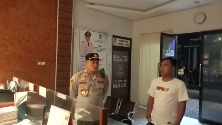 Kapolsek Mauk Melaksanakan Patroli Malam dan Sambang