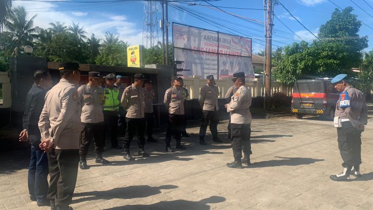 Personil Polsek Mauk Polresta Tangerang Melaksanakan Apel Pagi