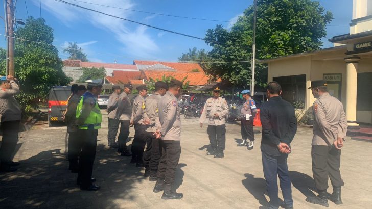 Personil Polsek Mauk Melaksanakan Apel Pagi di Halaman Polsek Mauk