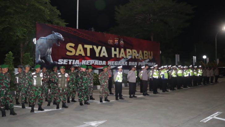 Anggota Sat Intelkam Polresta Tangerang melaksanakan Apel Patroli Skala Besar Gabungan TNI – Polri Dalam Rangka Antisipasi Guantibmas Pada Tahapan Masa Tenang Pemilu 2024