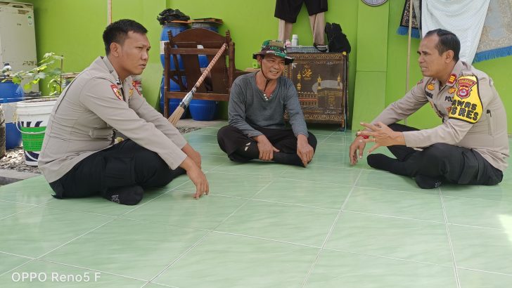 Laksanakan ‘Cooling system’ jelang Pemilu 2024, Kasiwas Polresta Tangerang beserta anggota melaksanakan sambang ke Rumah Tokoh Masyarakat Kecamatan Tigaraksa.
