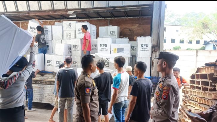 Siwas Polresta Tangerang laksanakan Pengawasan dan Pengamanan di Gudang Logistik KPU Kabupaten Tangerang-Banten.