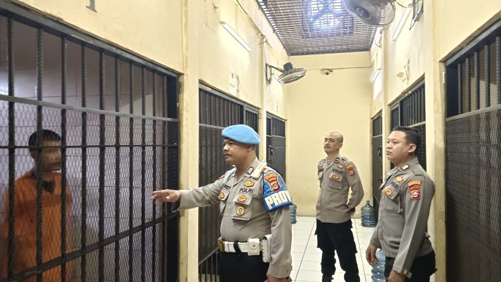 Piket provost polresta tangerang, Bripka Ferdy Didmpingi Piket jaga tahanan Kontrol Tahanan