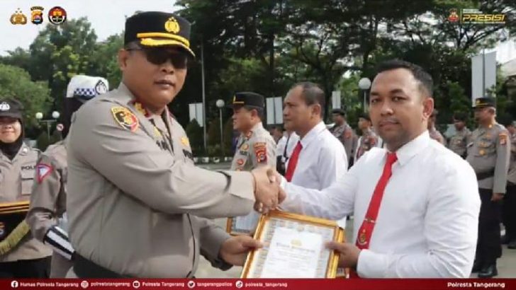 Kasubnit Resmob mendapatkan Reward atas pengungkapan kasus