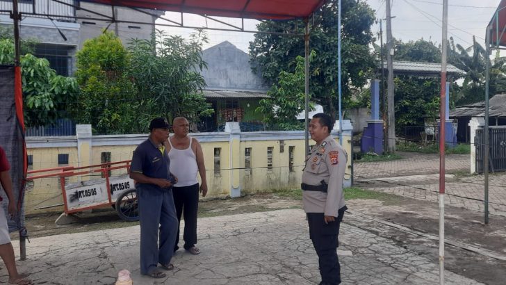 Bripka M. Romli Laksanakan Pengecekan pembangunan TPS di Desa Mekarsari Kec. Rajeg