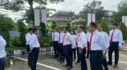 Anggota Sat Reskrim Terima Arahan dari KBO Sat Reskrim setelah Apel Pagi