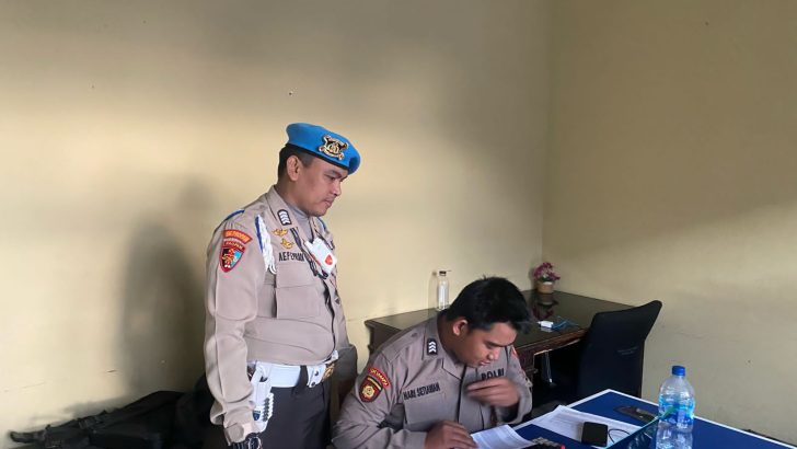 PENGECEKAN KEHADIRAN ANGGOTA SAT SAMAPTA POLRESTA TANGERANG OLEH PIKET SIPROPAM POLRESTA TANGERANG