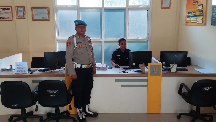 PENGECEKAN PETUGAS SPKT POLRESTA TANGERANG OLEH PIKET SIPROPAM POLRESTA TANGERANG