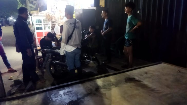 Cegah gangguan kamtibmas di bulan Ramadhan, Polsek Rsjrg giatkan patroli malam hari.