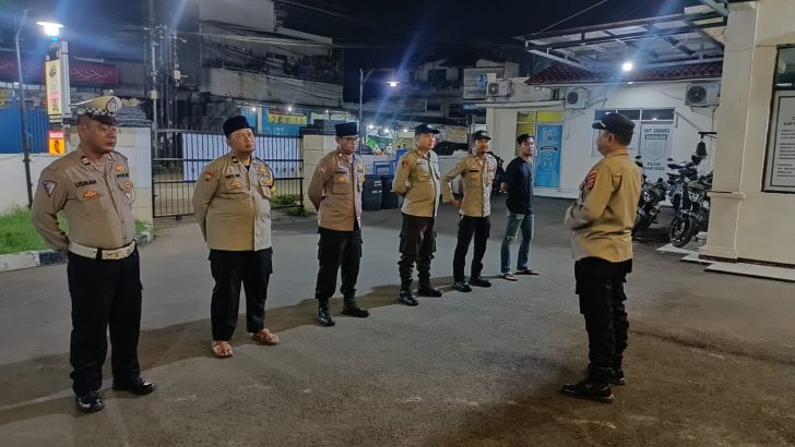Pawas Polsek Pasar Kemis Pimpin Apel Malam Dilanjutkan Patroli mobile