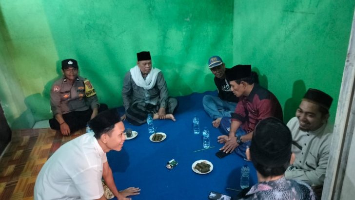 Menjalin Tali Silaturahmi dengan para Sesepuh, Polsek Kresek kunjungi Tokoh Masyarakat di Desa