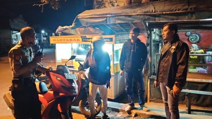Anggota Polsek Kresek lakukan Patroli Mobile dan Dialogis di Wilayah Hukum Polsek Kresek