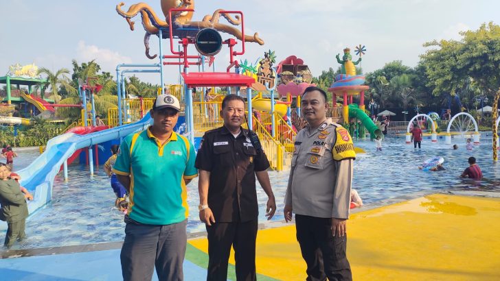 Bhabinkamtibmas Polsek Pasar Kemis Patroli Di Objek Wisata Kolam Renang Batavia Splash