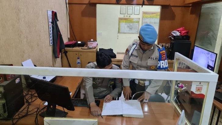 PENGECEKAN KESIAPSIAGAAN POLSEK CIKUPA OLEH SIPROPAM POLRESTA TANGERANG