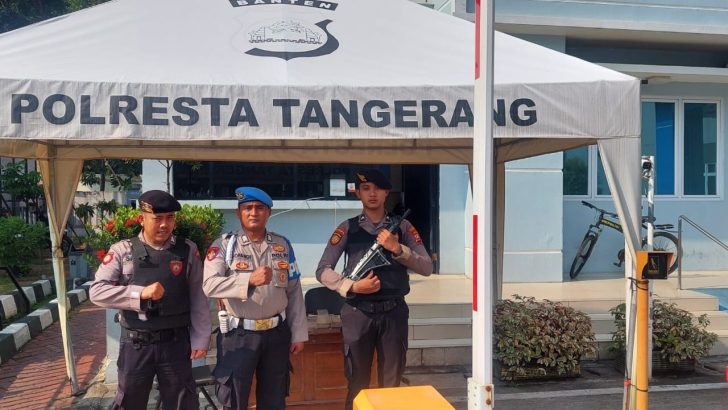 PENGECEKAN PETUGAS PENJAGAAN MAKO POLRESTA TANGERANG OLEH PIKET SIPROPAM POLRESTA TANGERANG