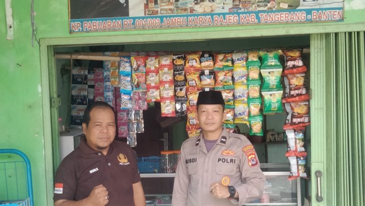 Babhinkamtibmas ds jambu sambangi warga diwarung babhinkamtibmas