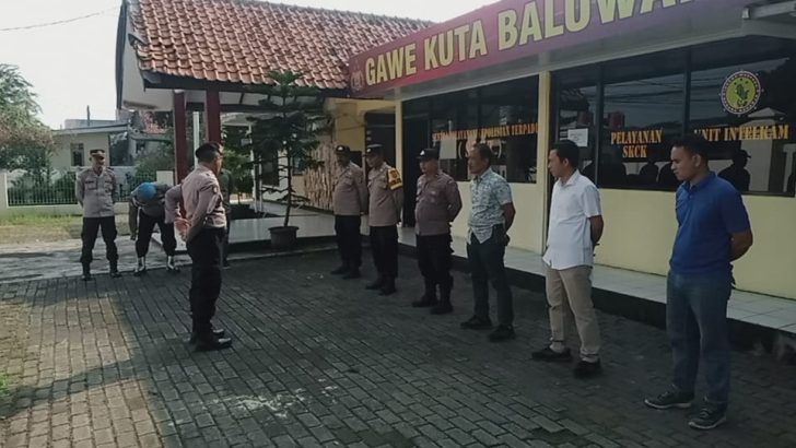 Apel Pagi kegiatan ruti dilaksanakan oleh pers polsek rajeg guna menyampaikan arahan dari pimpinan kepada personil Polsek Rajeg