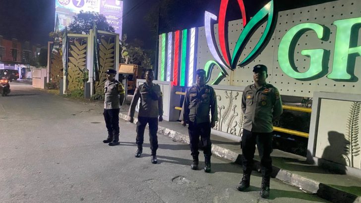 Personil polsek Rajeg dipimpin pawas meningkatkan Patroli menjelang subuh
