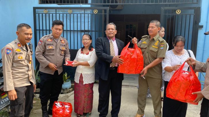 Pengamana Rumah ibadah di HKBP sukatani untuk menciptakan rasa aman kepada jamaat yang memperingatin kenaikan isa almasih