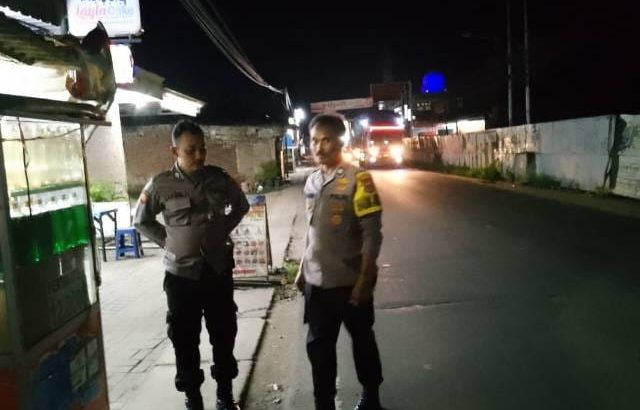 Bhabinkamtibmas Polsek Pasar Kemis  Patroli Rutin