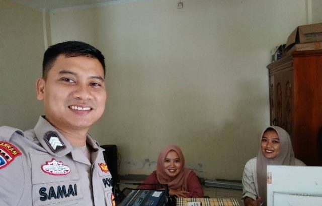 Kunjungi Warga Desa Binaan Brigadir Samai Gali Informasi Sekaligus Ajak Jaga Kantibmas