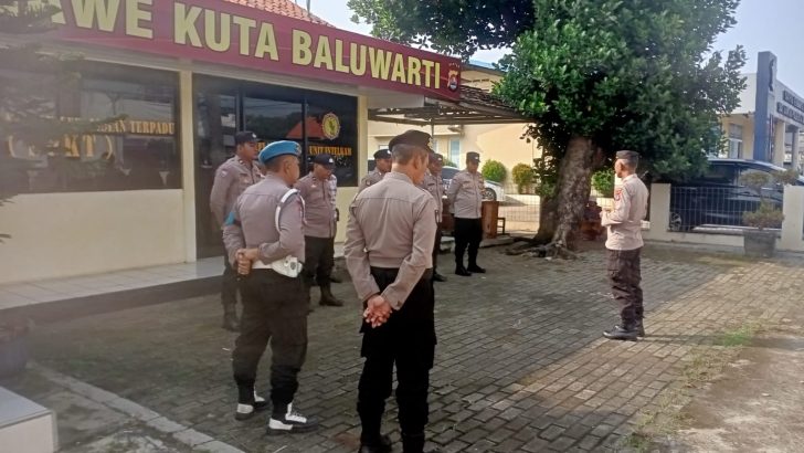 Apel Pagi dipimpin Iptu Sularjo Kanit Bimas