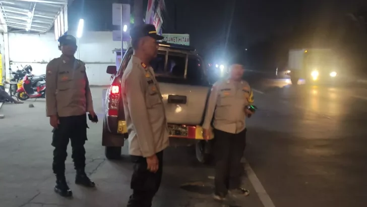 Personil Polsek Balaraja laksanakan Patroli Mobile Malam hari di Jalan raya Serang dan jalan raya Kresek, antisipasi Gangguan Kamtibmas