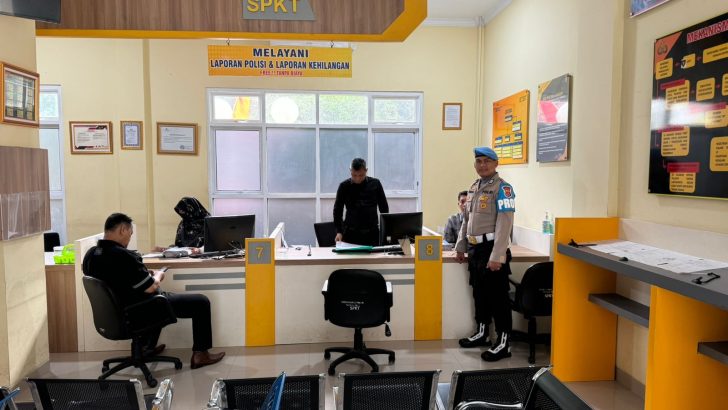 PENGECEKAN PETUGAS SPKT POLRESTA TANGERANG OLEH PIKET SIPROPAM POLRESTA TANGERANG