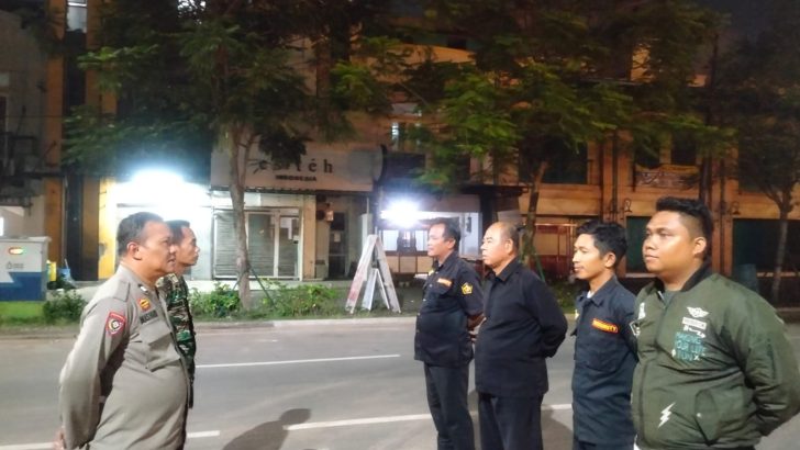 Patroli Kewilayahan Bhabinkamtibmas dan Babinsa di Desa Sukamantri