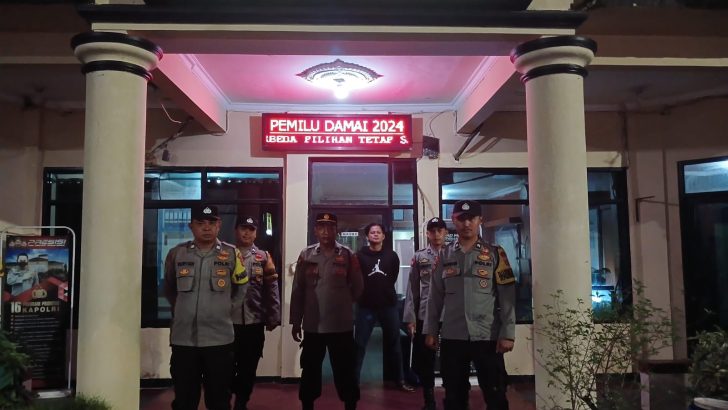 Polsek Mauk Polresta Tangerang Polda Banten Tingkatkan Pengamanan Sispam Mako Malam Hari