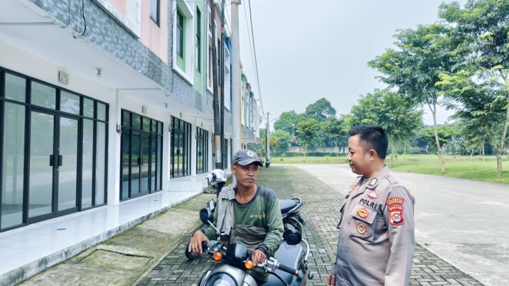 Bhabinkamtibmas Polsek Cisoka Menggelar Giat Polisi RW
