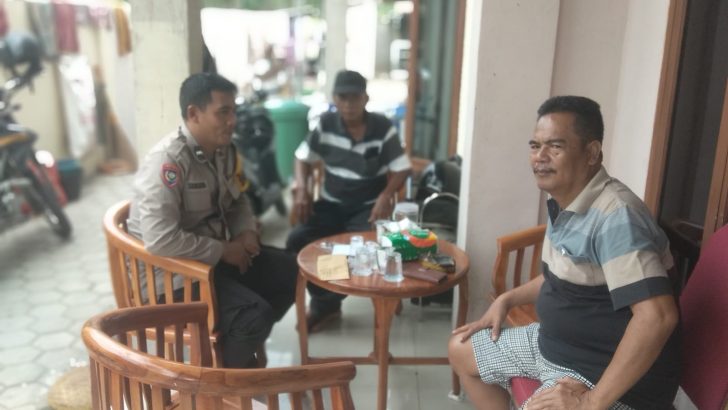 Mempererat Sinergitas dengan para Sesepuh, Polsek Kresek kunjungi Tokoh Masyarakat di Desa