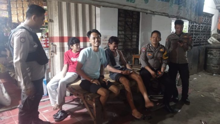 Patroli mobile malam hari sangat evektif mengantisipasi terjadinya Gangguan Kamtibmas di Malam Hari.