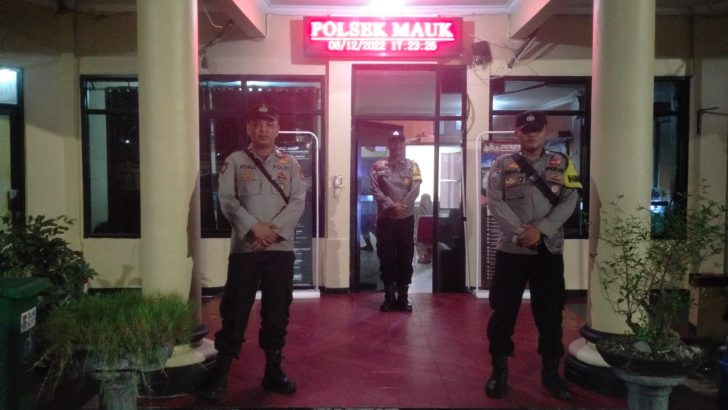 Polsek Mauk Polresta Tangerang Polda Banten Tingkatkan Pengamanan Sispam Mako Malam Hari