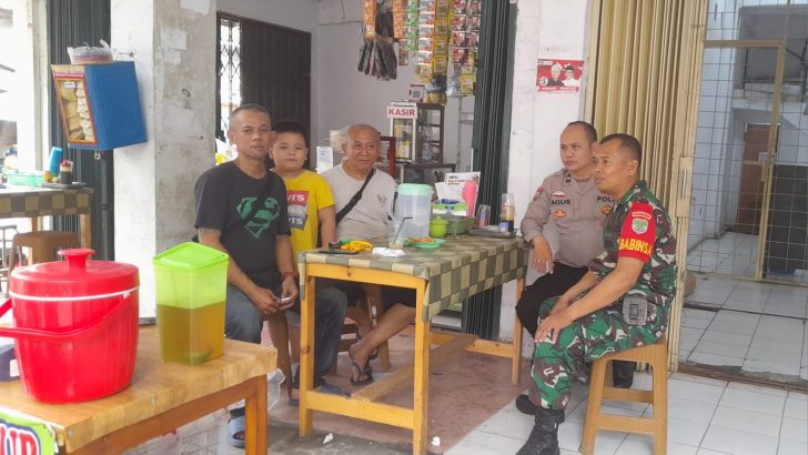 Bersinergi Bhabinkamtibmas Bersama Babinsa Sambang DDS Warga