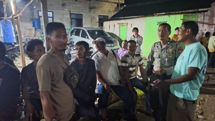 Pastikan wilayah aman dan upaya pencegahan Guantibmas di Wilayah, Polsek Kresek lakukan giat Patroli Mobile malam hari.