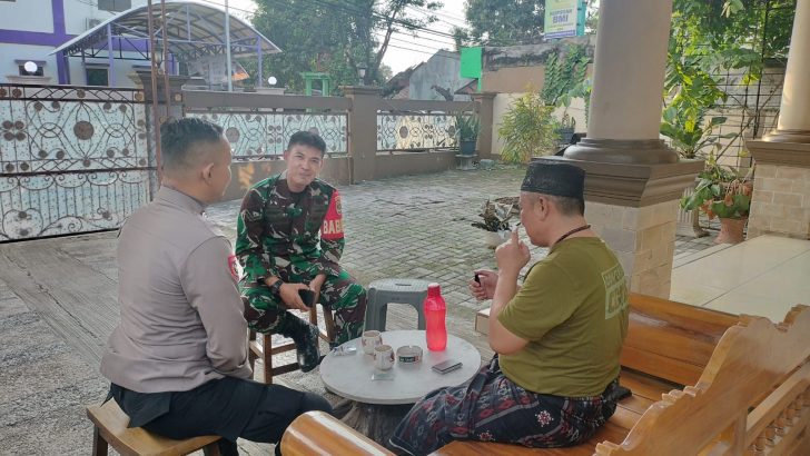 Bhabinkamtibmas dan Babinsa Sambang ke  Tokoh Masyarakat