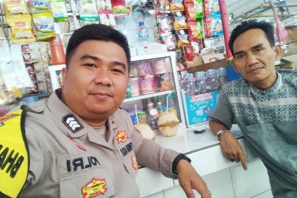Tekan gangguan kamtibmas Personil Polsek Cisoka Melaksanakan Kegiatan Polisi RW